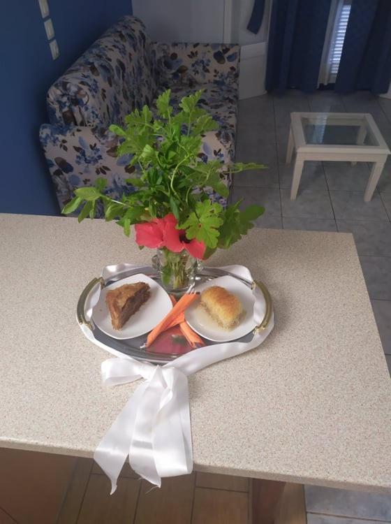 Nostos 호텔 파티티리 외부 사진