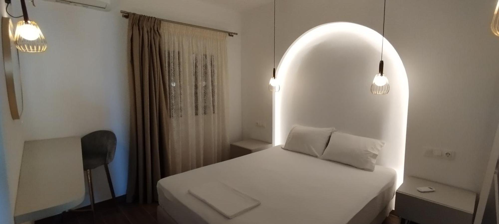 Nostos 호텔 파티티리 외부 사진