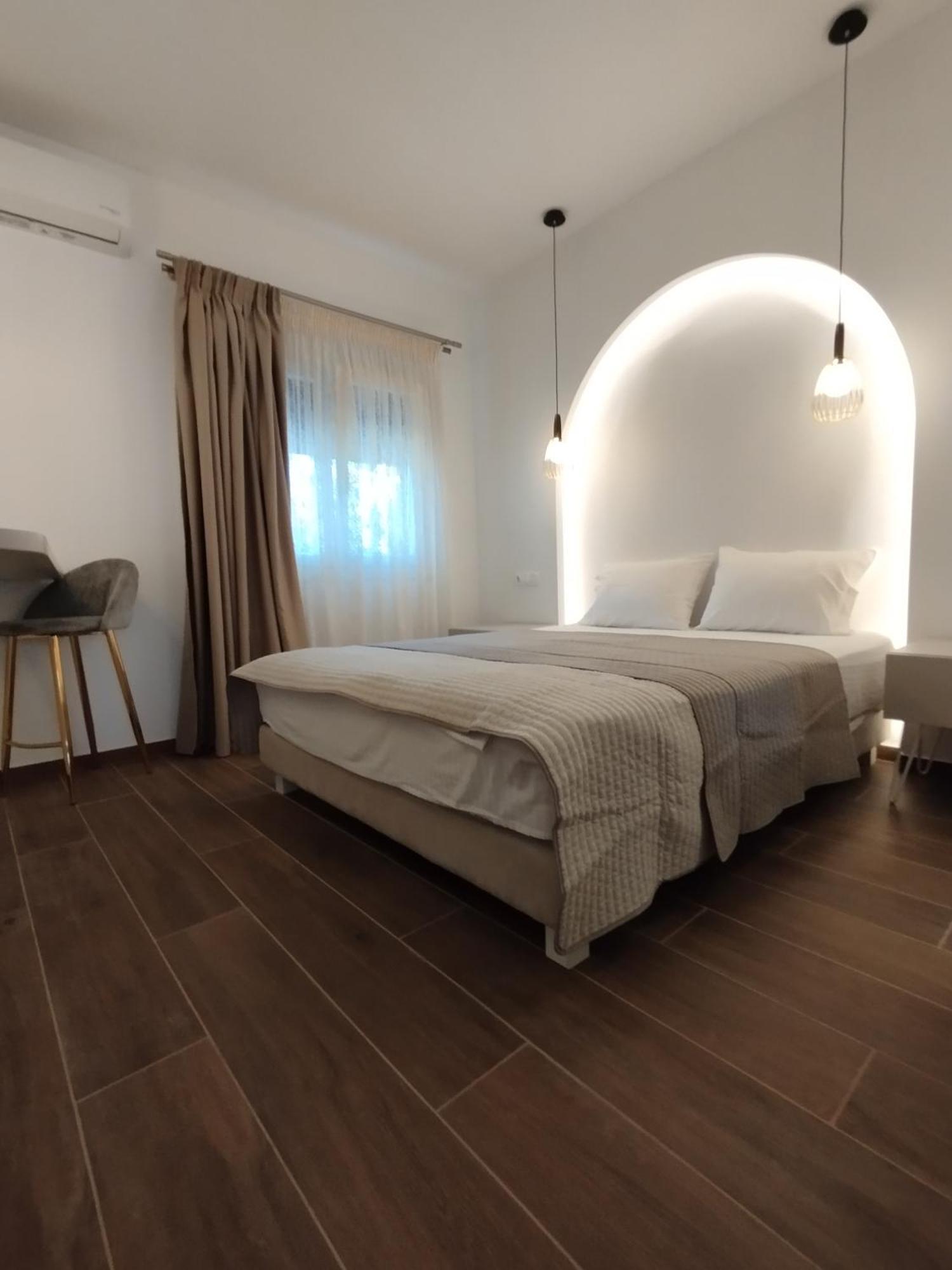 Nostos 호텔 파티티리 외부 사진